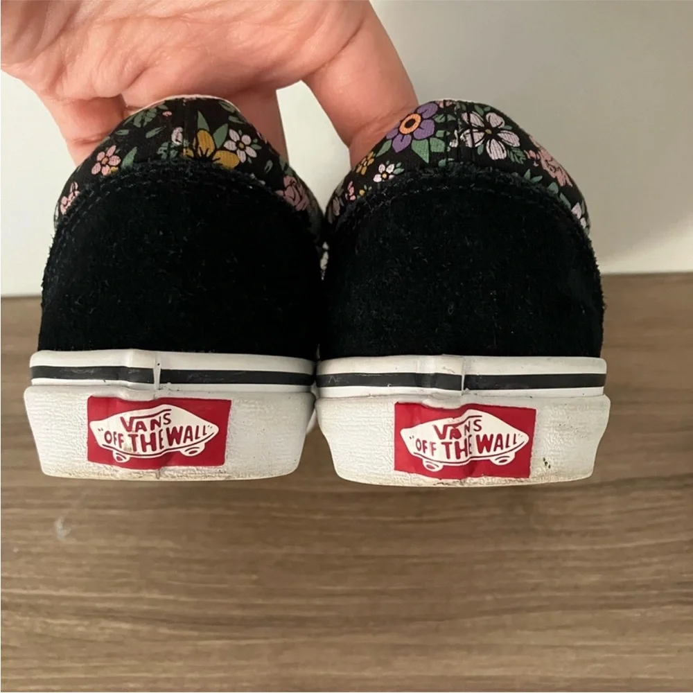 Vans Kids Black Sneakers with Floral Design - Picture 3 of 4